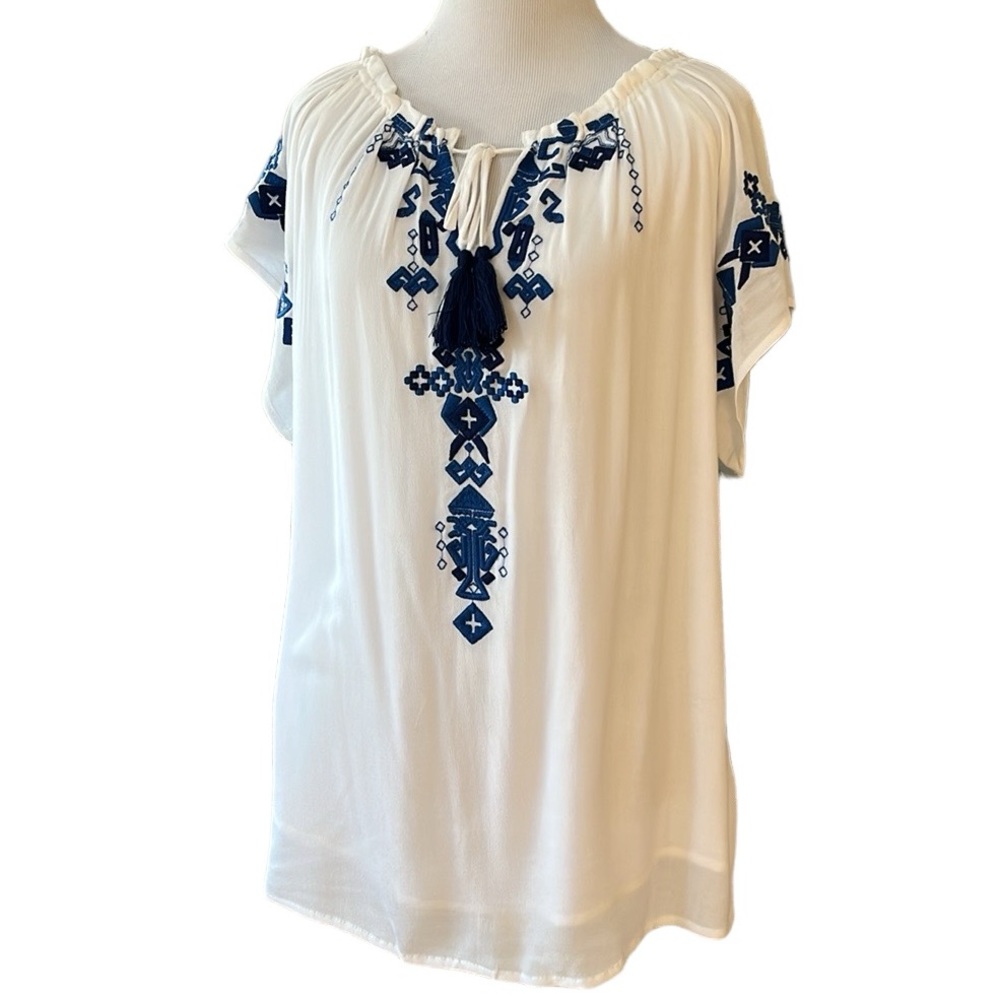 CHICO’S SUMMER EMBROIDERY TUNIC TOP WHITE BLUE CHICOS SIZE 1 SMALL - Picture 1 of 13